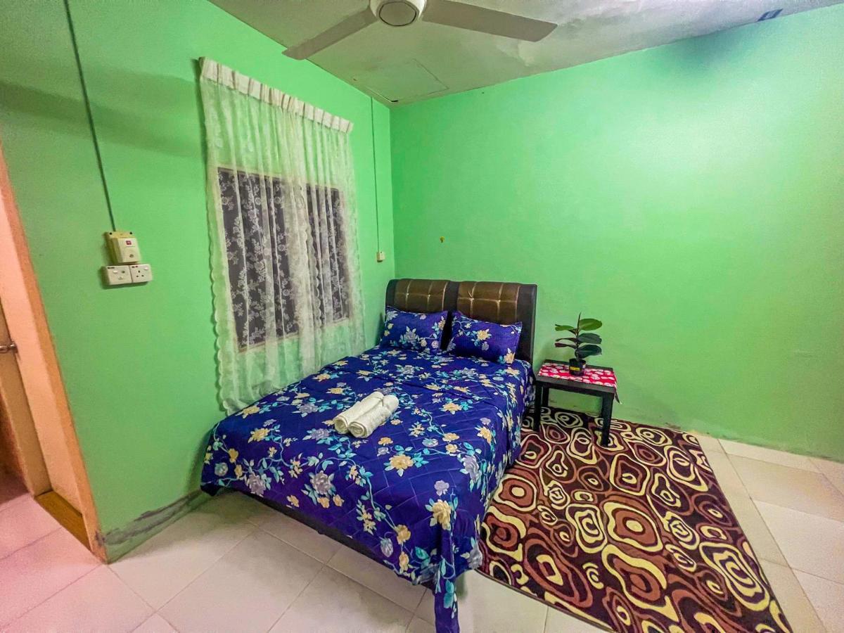Nail Guest House Kuala Besut Kampong Nail Exterior photo